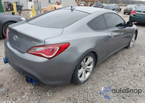 2011 Hyundai Genesis 2.0T z USA, uszkodzony, nr VIN KMHHT6KD8BU051332
